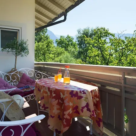 Apartment In Dorf Tirol Near Tirol Castle *