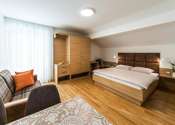 In Near Castle Lägenhet Tirolo